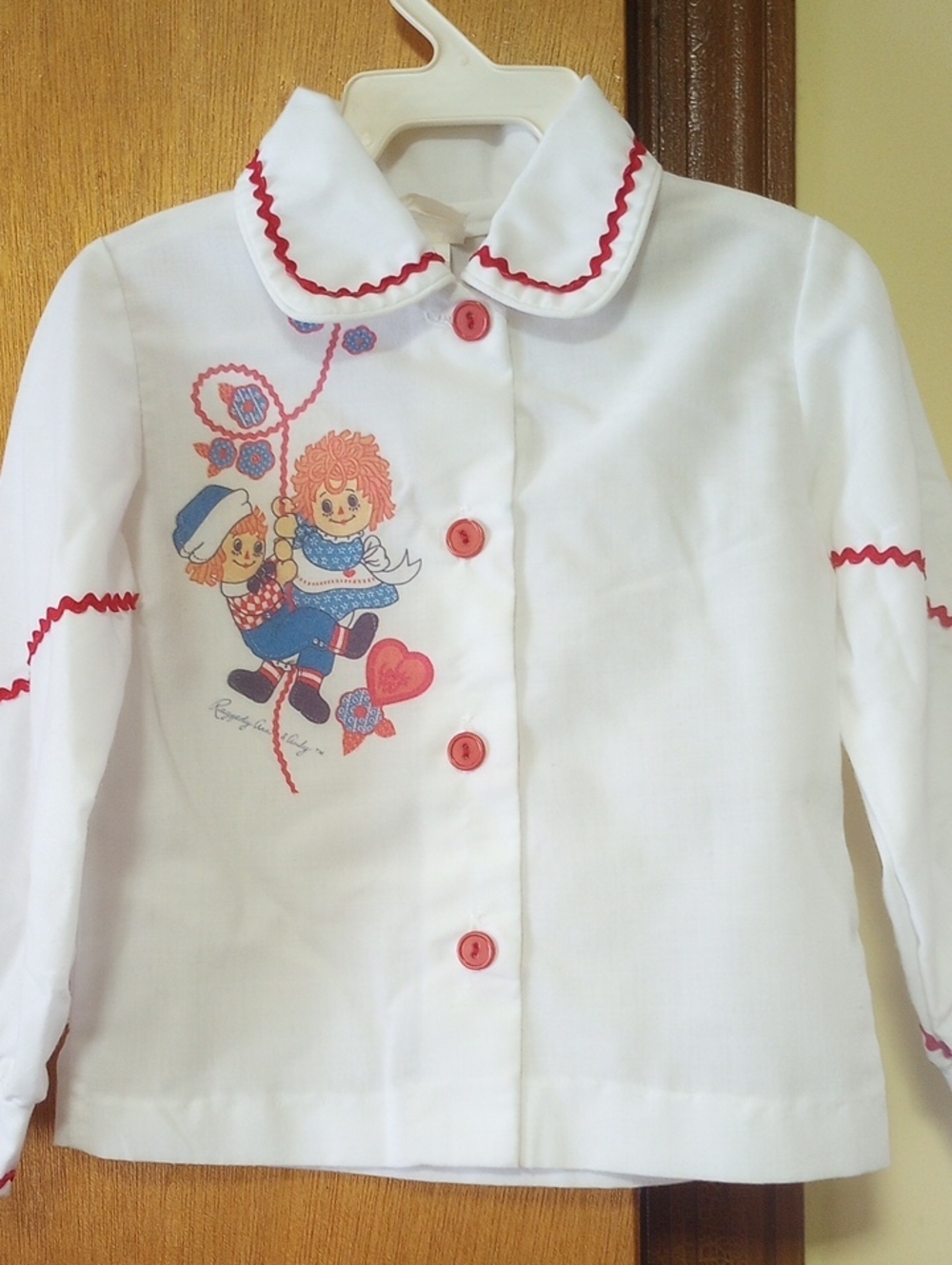 Raggedy Ann & Andy Vintage 1976 Polyester Blouse w/ Rounded Collar & Rick Rack